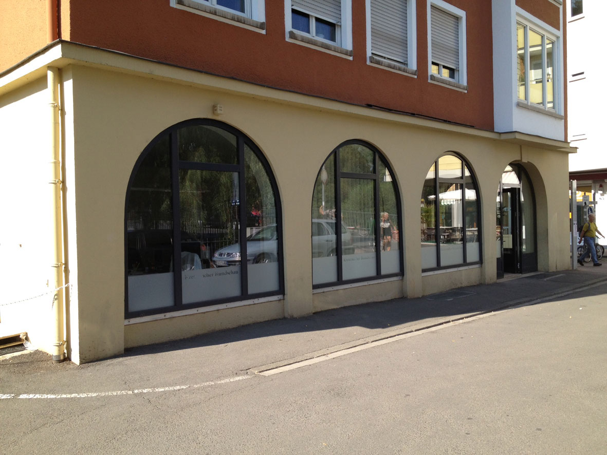Kreuznacher Rundschau – Fensterfront mit Glasdekorfolie